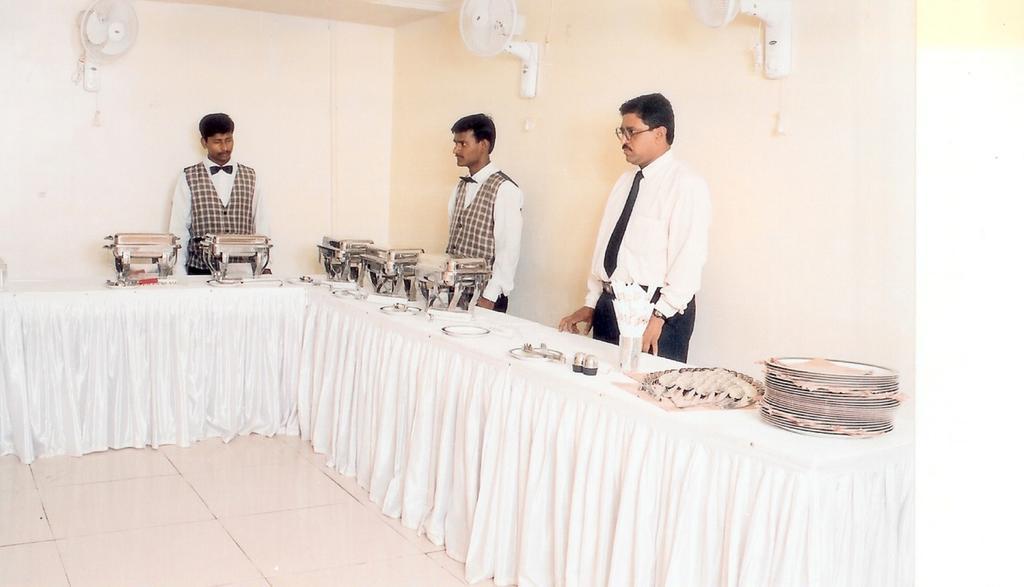 Hotel Swan Inn Pune Esterno foto