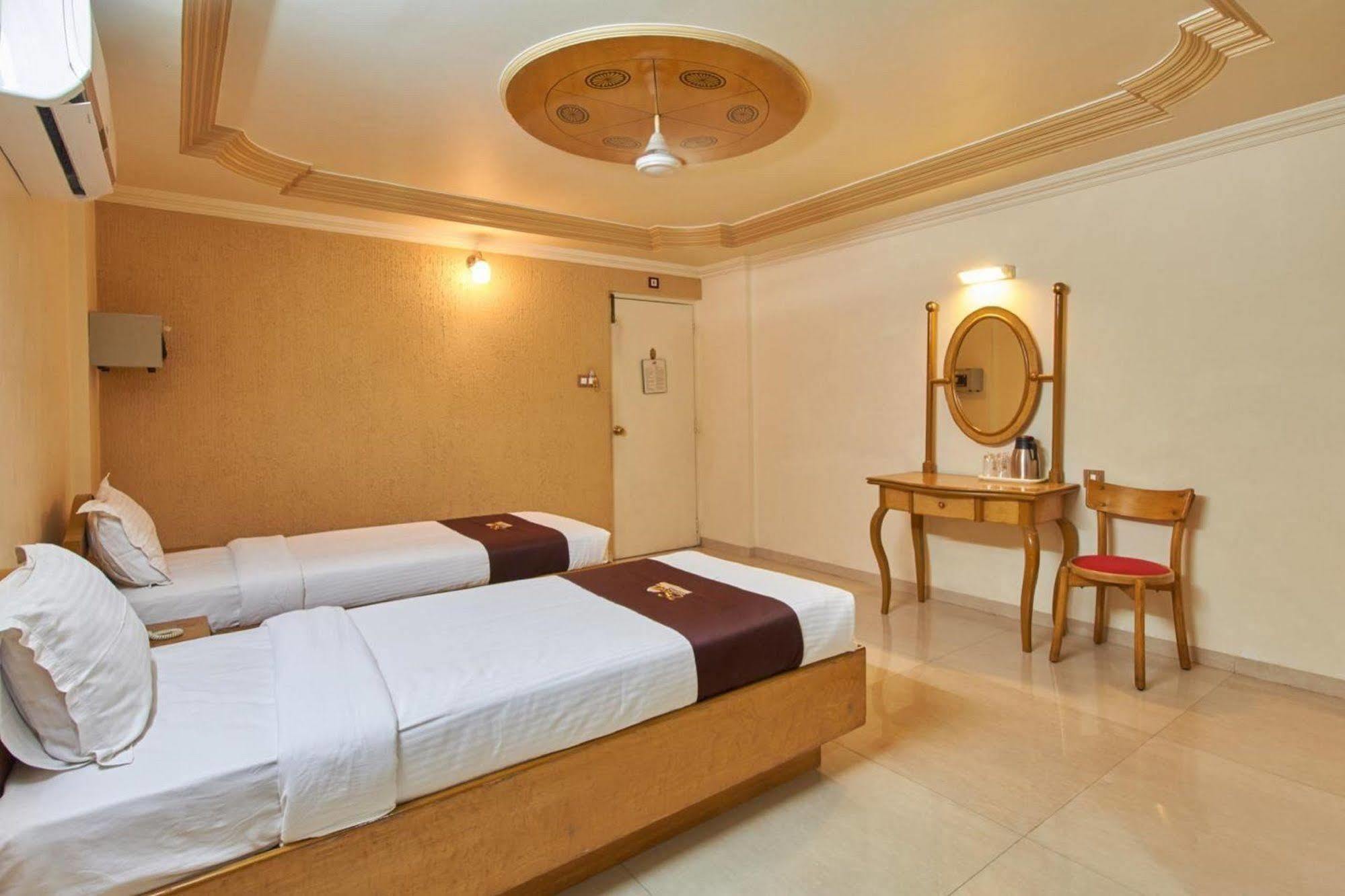 Hotel Swan Inn Pune Esterno foto