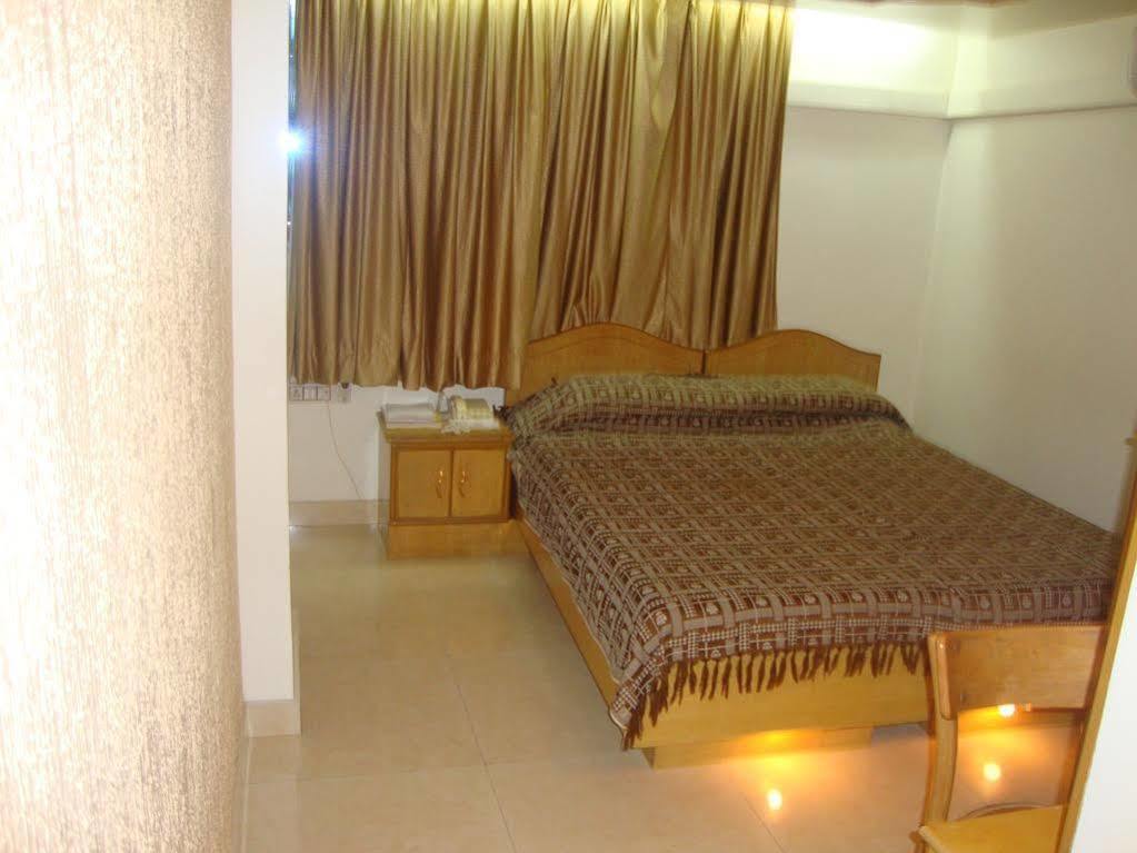 Hotel Swan Inn Pune Esterno foto